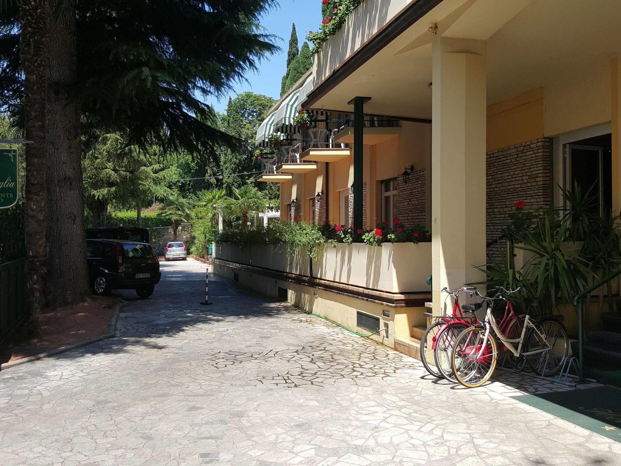 Hotel Broglia Sirmione Exterior foto